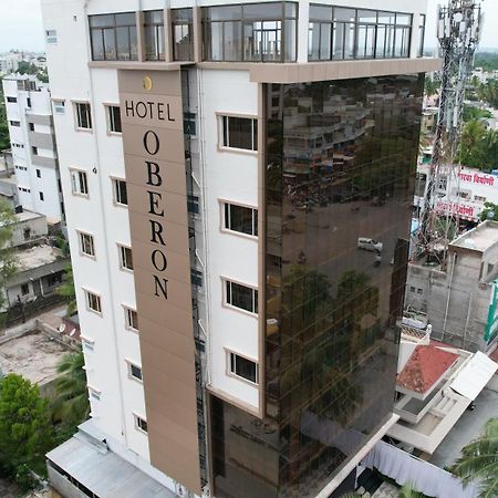 Hotel Oberon Solapur Esterno foto