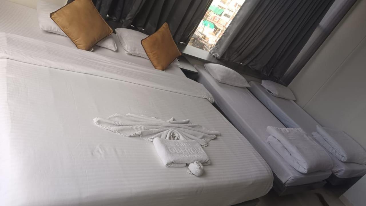 Hotel Oberon Solapur Esterno foto